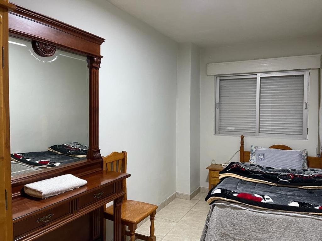Habitacion Individual En Granada Exterior foto